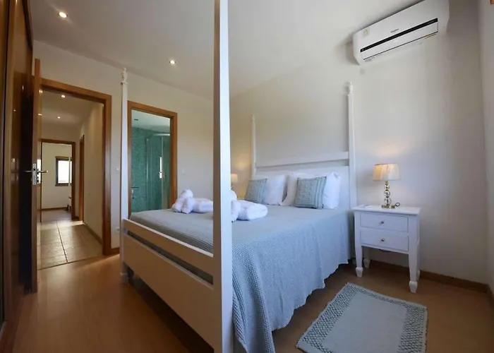 Charming 4 Bedrooms View Private Pool Caminha